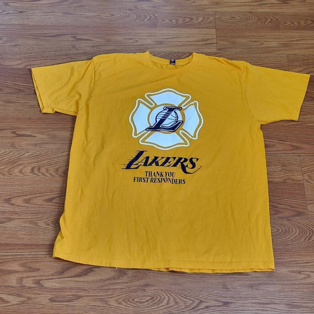 Los Angeles Lakers Game T-Shirt Giveaway Thank You First Responders 1/13/2025 XL